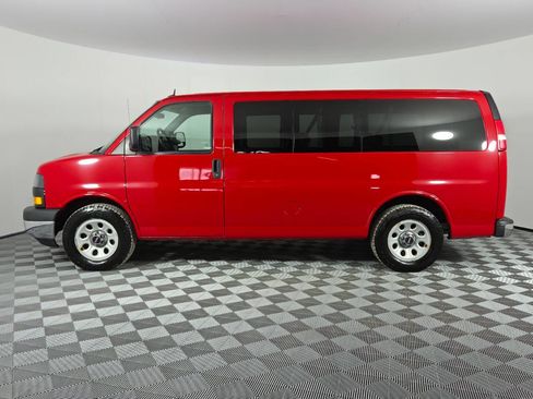 Used 2014 GMC Savana 1500 LT w/ LT Preferred Equipment Group AWD/4WD image 4