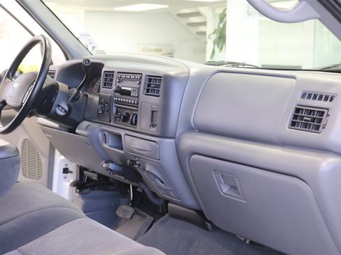 Used 2002 Ford F350 XLT image 82