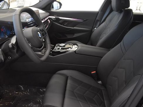 New 2027 BMW 530i xDrive w/ Premium Package AWD/4WD image 22