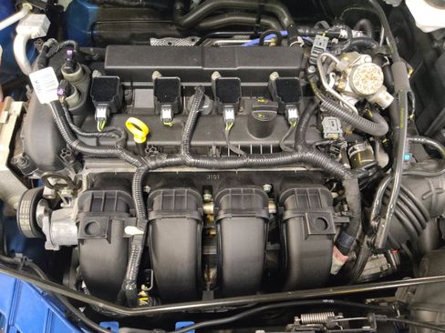 Used 2018 Ford Focus SE w/ Cold Weather Package FWD image 30