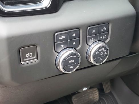 Used 2023 GMC Sierra 1500 Denali w/ Technology Package AWD/4WD image 8
