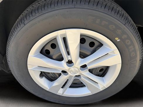 New 2025 Nissan Kicks Play S image 10