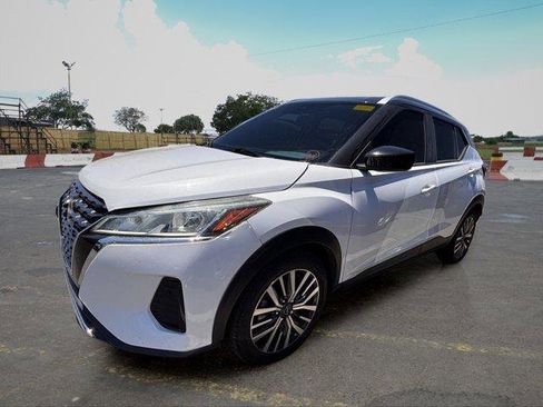 Used 2023 Nissan Kicks SV FWD image 5