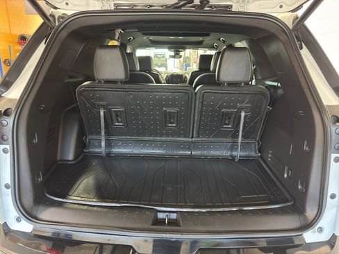 Used 2022 Chevrolet Traverse Premier w/ Redline Edition image 19