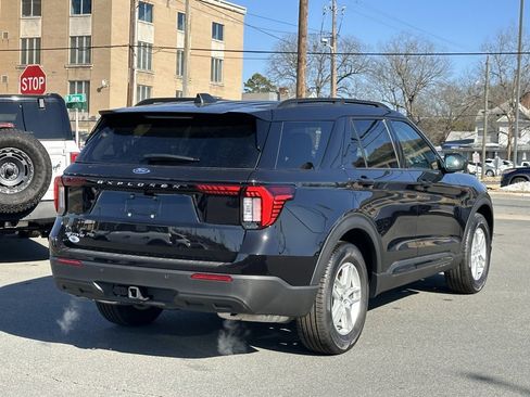 New 2026 Ford Explorer Active image 7