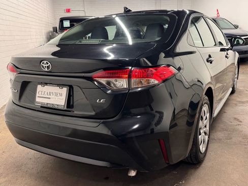 Used 2022 Toyota Corolla LE w/ Carpet Mat Package (TMS) image 12