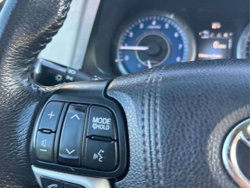 Used 2017 Toyota Sienna XLE w/ Protection Package AWD/4WD image 21