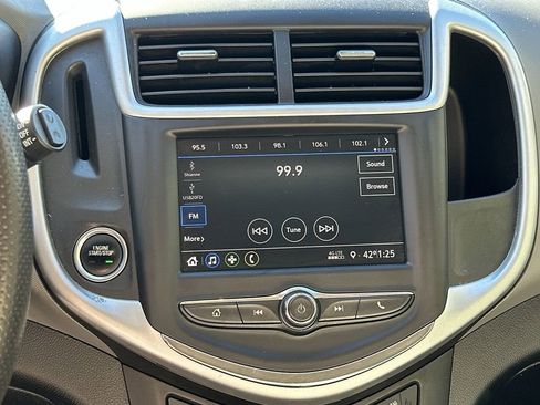 Used 2020 Chevrolet Sonic LT image 12