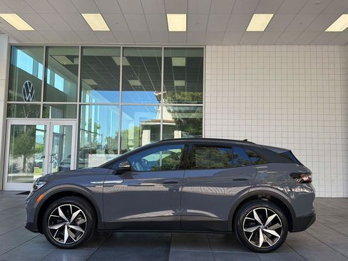 Certified 2023 Volkswagen ID.4 Pro S AWD/4WD image 2