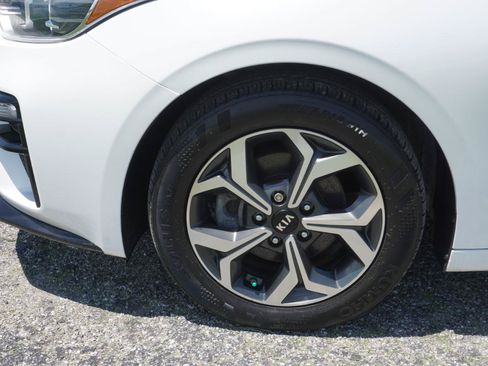 Used 2021 Kia Forte LXS FWD image 6