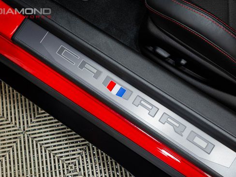 Used 2021 Chevrolet Camaro ZL1 RWD image 19