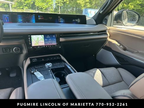 New 2026 Lincoln Navigator Black Label AWD/4WD image 15