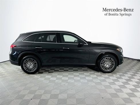 Used 2026 Mercedes-Benz GLC 300 image 8