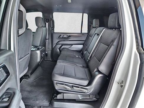 Used 2025 Chevrolet Suburban LS AWD/4WD image 19