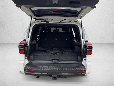 Certified 2025 Toyota 4Runner TRD Off-Road AWD/4WD image 8