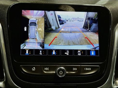 Used 2024 Chevrolet Equinox Premier AWD/4WD image 14