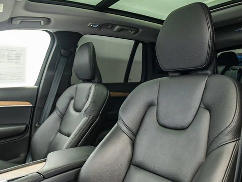 Certified 2023 Volvo XC90 T8 Core w/ Protection Package Premier AWD/4WD image 18
