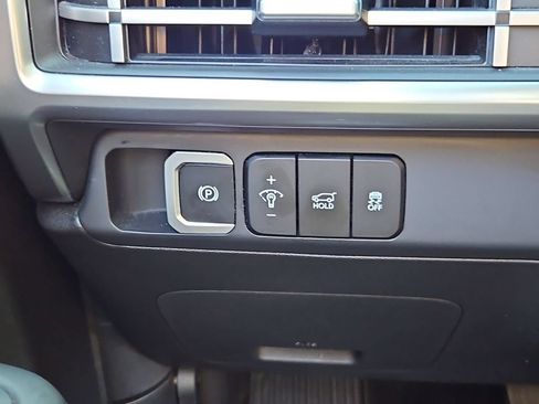 Used 2025 Hyundai Santa Fe SEL AWD/4WD image 18