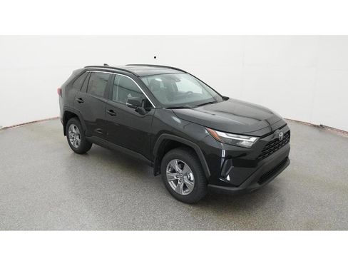 New 2025 Toyota RAV4 XLE image 13