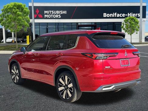 New 2026 Mitsubishi Outlander SEL FWD image 3