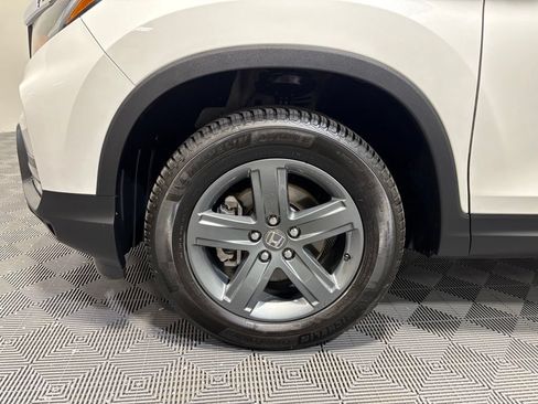 Certified 2023 Honda Ridgeline RTL image 9