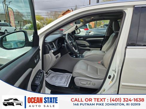 Used 2018 Toyota Highlander XLE image 9