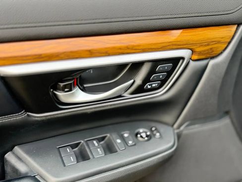 Used 2017 Honda CR-V Touring image 34