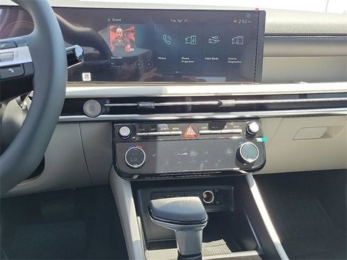 New 2025 Hyundai Tucson SEL image 10