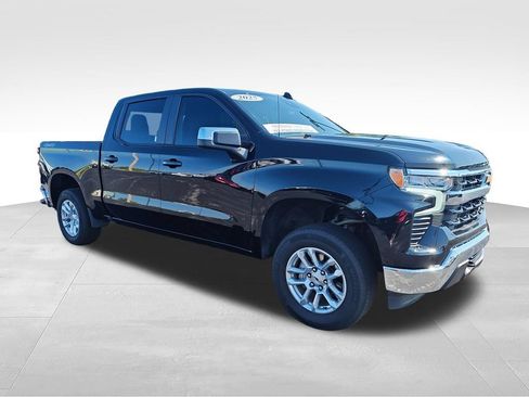 Used 2025 Chevrolet Silverado 1500 LT AWD/4WD image 7