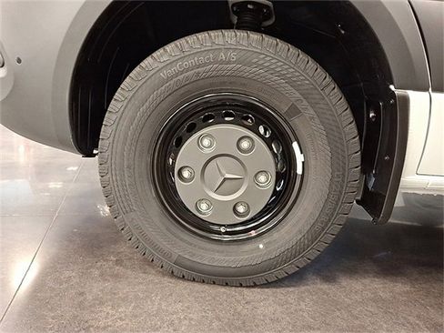 New 2025 Mercedes-Benz Sprinter 3500 image 8