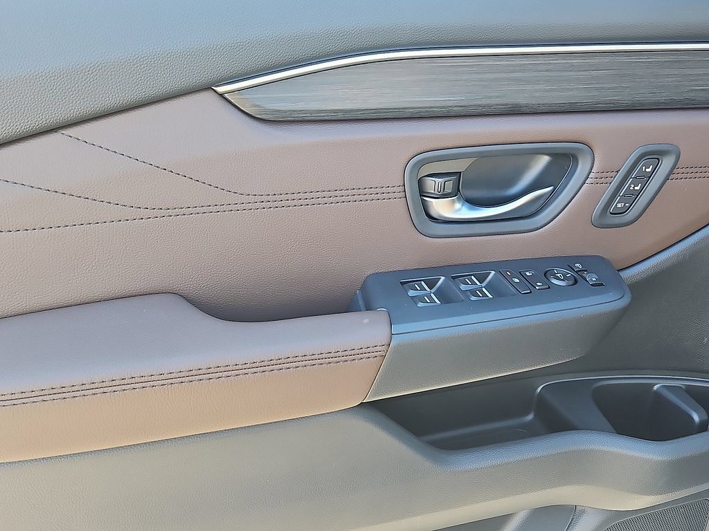 New 2026 Honda Pilot Touring image 21