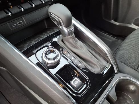 New 2026 GMC Canyon Elevation AWD/4WD image 17