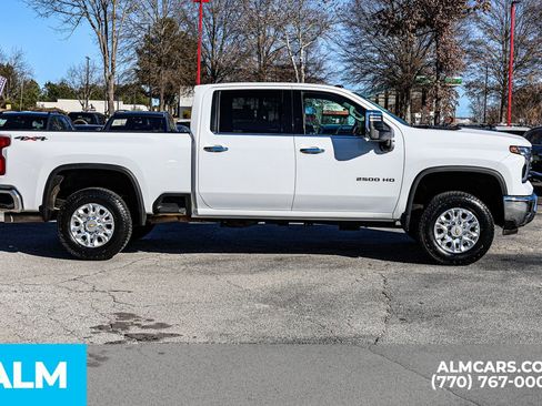 Used 2024 Chevrolet Silverado 2500 LTZ image 10