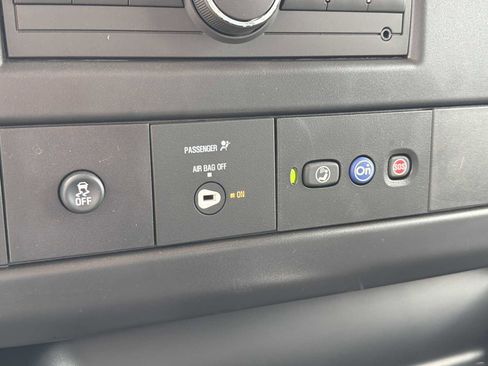 New 2025 GMC Savana 2500 w/ Driver Convenience Package image 28