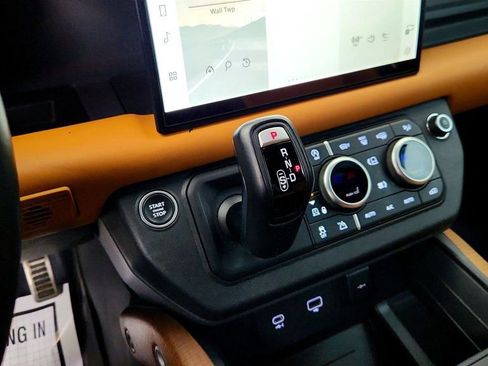 Used 2022 Land Rover Defender 110 X image 17