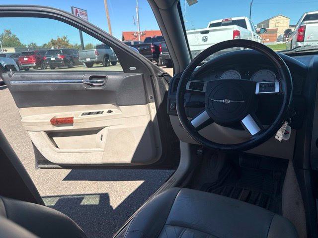 Used 2007 Chrysler 300 C w/ Protection Group II RWD image 17