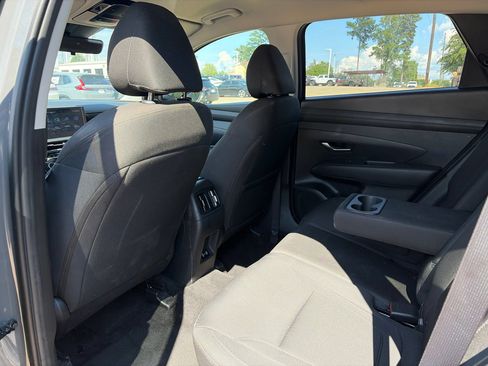 Used 2025 Hyundai Tucson SEL FWD image 4