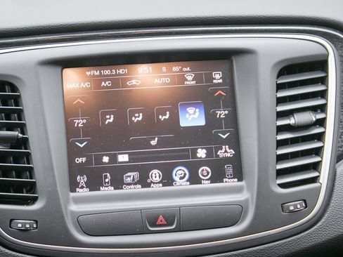 Used 2015 Chrysler 200 C w/ Navigation & Sound Group I image 34