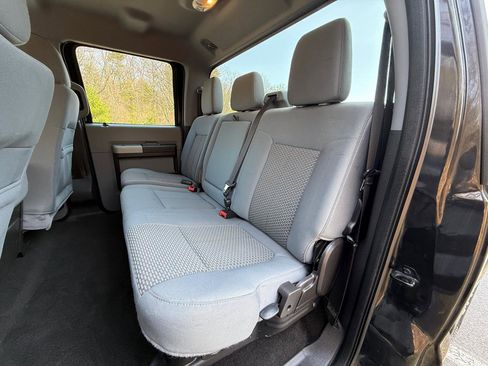 Used 2014 Ford F250 XLT w/ Snow Plow Prep Package AWD/4WD image 22