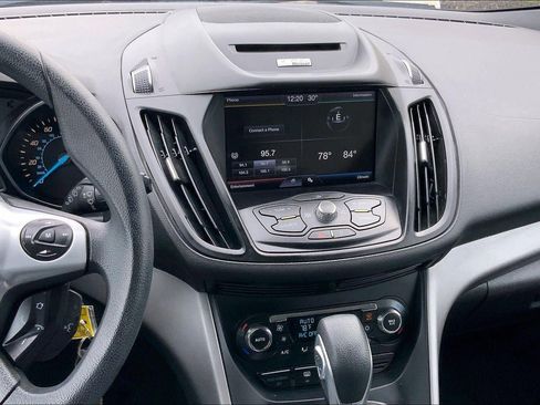 Used 2014 Ford Escape SE w/ Equipment Group 201A image 6