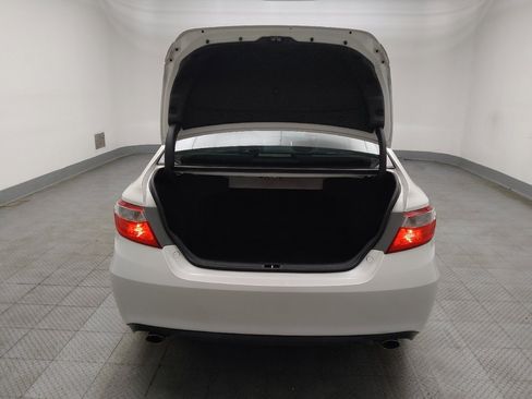 Used 2015 Toyota Camry XSE w/ Advanced Technology Package image 29