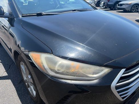 Used 2017 Hyundai Elantra SE FWD image 14