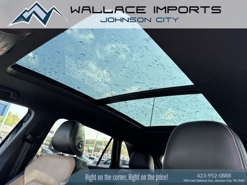 Certified 2022 Volkswagen Atlas Cross Sport SEL Premium R-Line AWD/4WD image 15