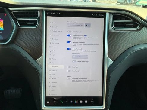 Used 2018 Tesla Model X 100D AWD/4WD image 26