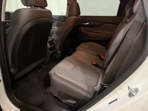 Used 2019 Hyundai Santa Fe SE image 23