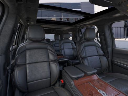 New 2025 Lincoln Navigator Black Label image 10