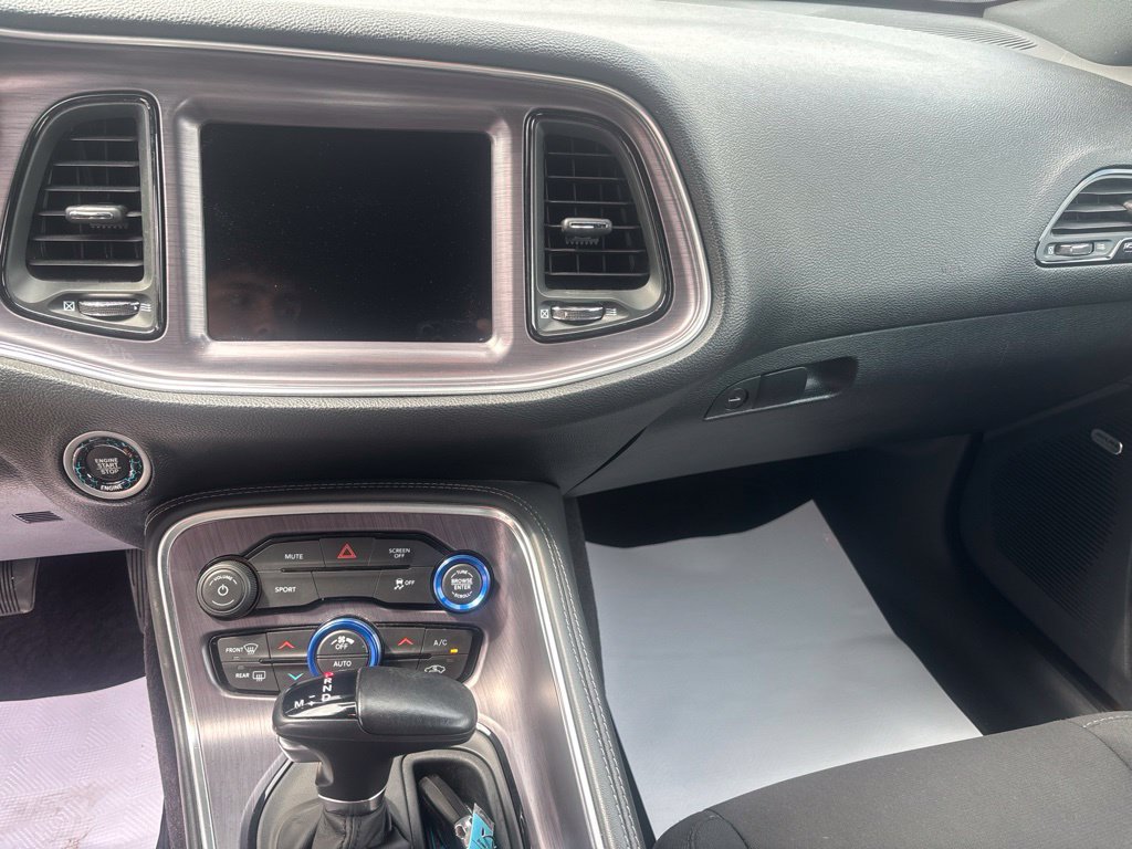 Used 2018 Dodge Challenger R/T w/ Blacktop Package RWD image 18