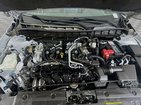 Used 2024 Nissan Altima 2.5 SV image 30