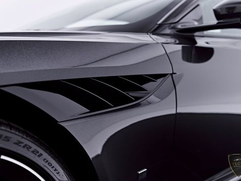 Used 2021 Aston Martin DBS Superleggera RWD image 27
