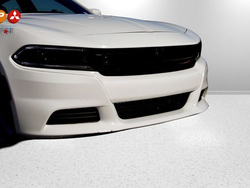 Used 2022 Dodge Charger SXT image 8